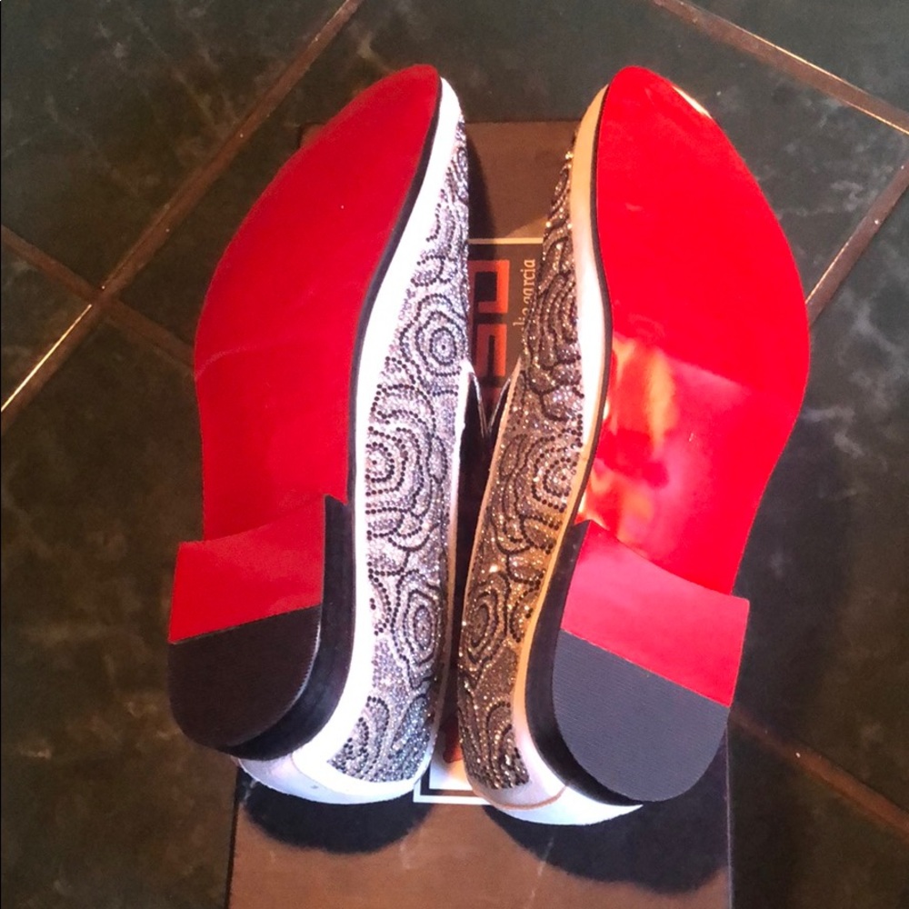 Shimmering Shoes - Picture 6 of 6